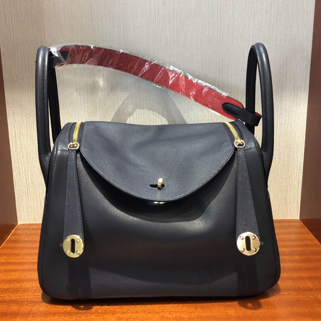 Hermes Lindy 30cm 2Z Blue Nuit S5 Rouge Tomate Herm s hermes-noir-taurillon-clemence-lindy-34cm-bag-herm-s-birkin-kelly