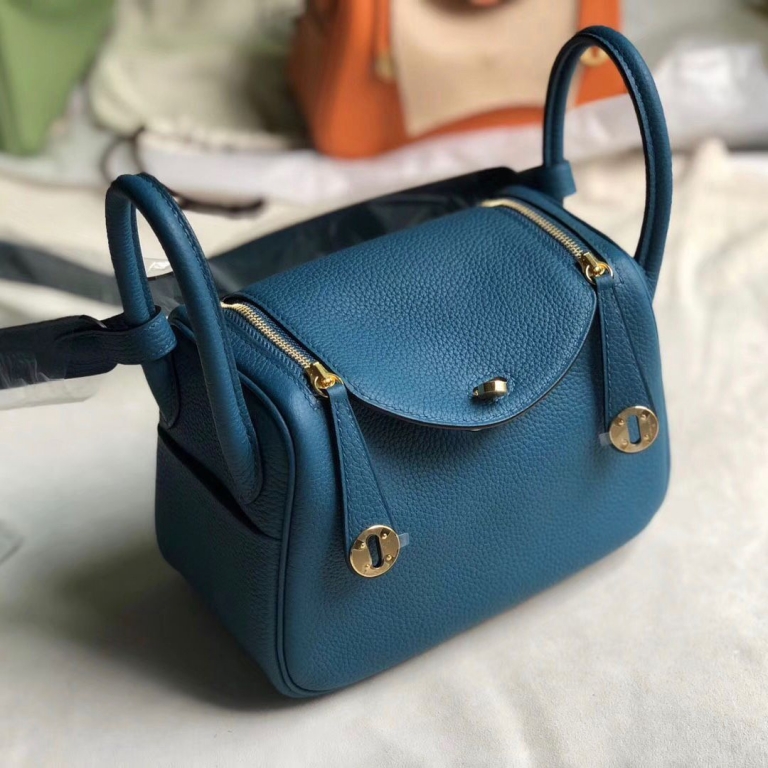 Hermes Mini Lindy Clemence 19cm W0 Vert Bosphore Herm s Birkin hermes-mini-lindy-clemence-19cm-w0-vert-bosphore-herm-s-birkin