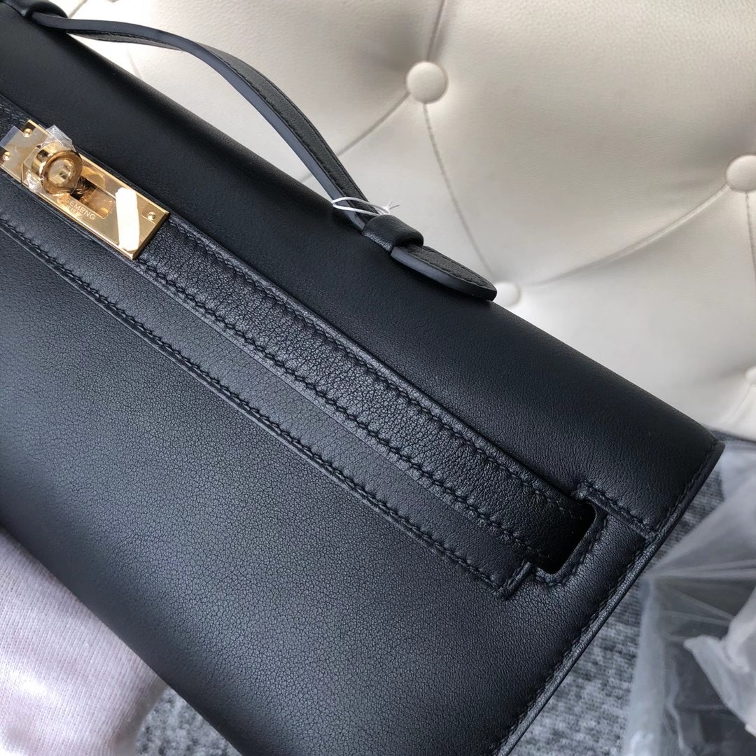 臺灣桃園市蘆竹區愛馬仕手拿包 Hermes Kelly Cut Pochette Swift CK89 Noir 黑色