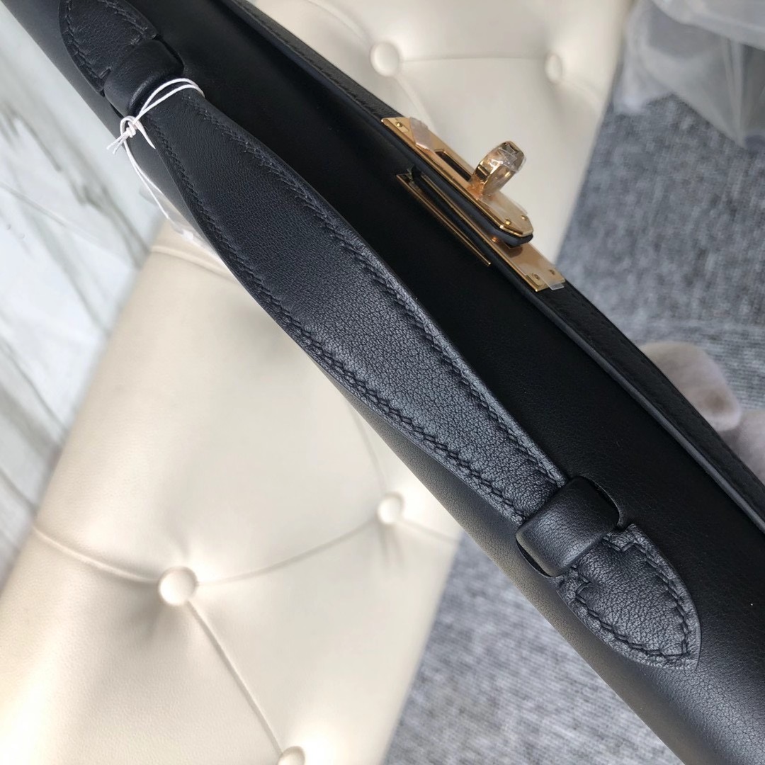 臺灣桃園市蘆竹區愛馬仕手拿包 Hermes Kelly Cut Pochette Swift CK89 Noir 黑色