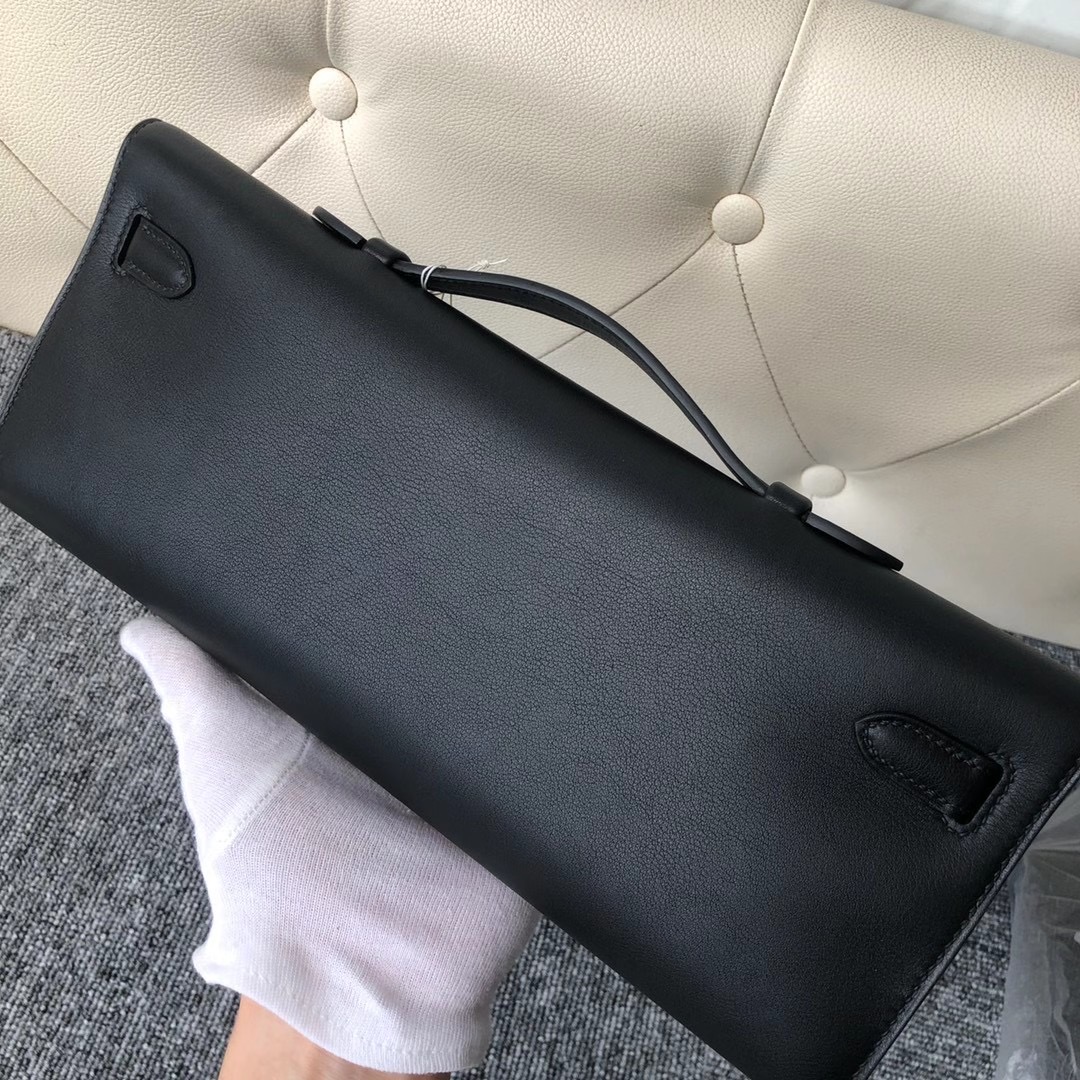 臺灣桃園市蘆竹區愛馬仕手拿包 Hermes Kelly Cut Pochette Swift CK89 Noir 黑色