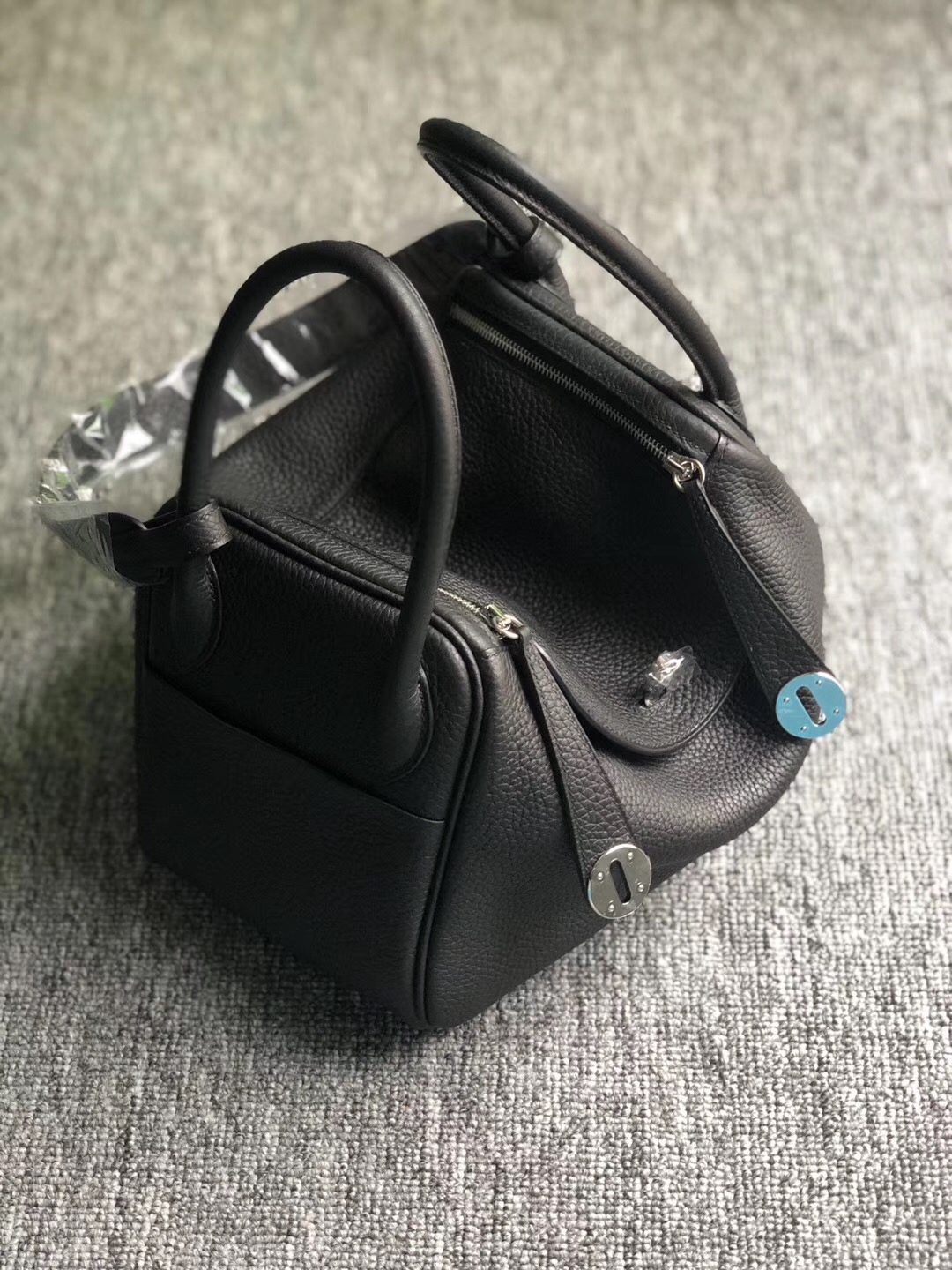 臺灣臺南市愛馬仕lindy26官方價格 Hermes Lindy 26cm CK89 black