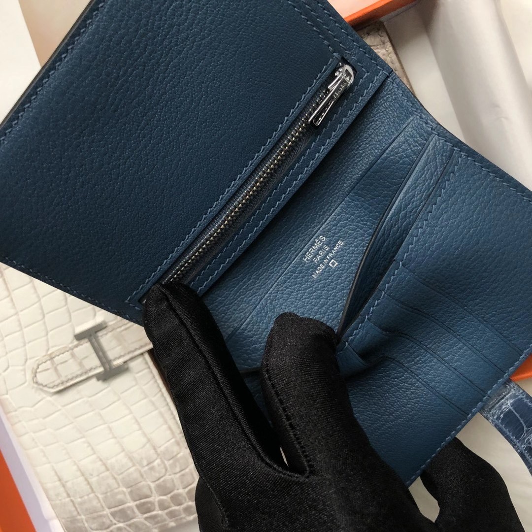 臺北市 Hermes Bearn compact wallet 亮面鱷魚 1P Colvert 鴨子藍