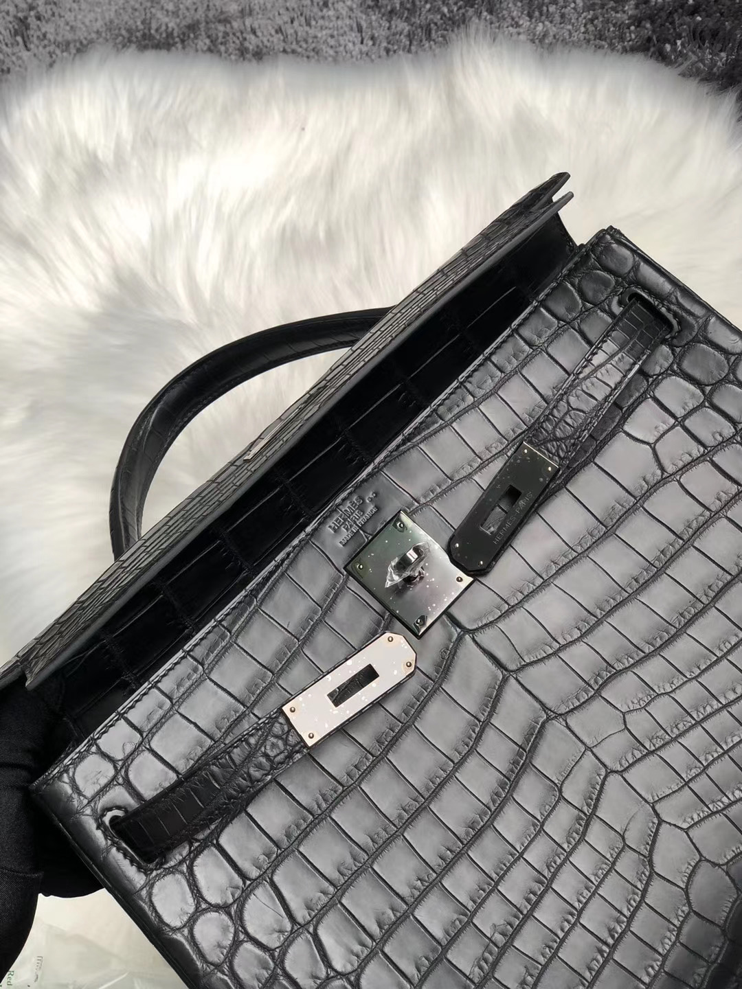 臺灣新北市金山區愛馬仕 Hermes Kelly 32cm So Black Matte Nilo Crocodile