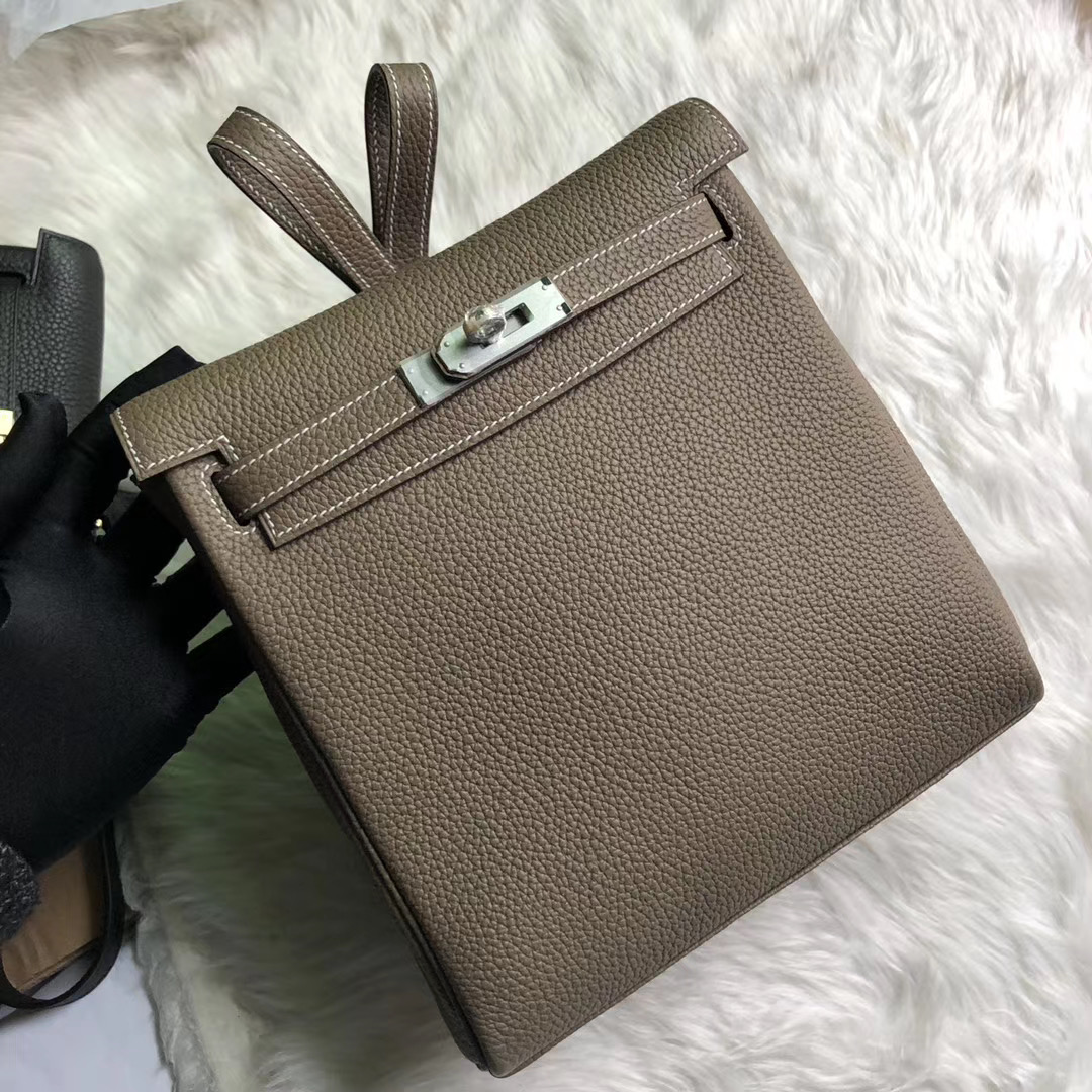 新北市汐止區愛馬仕包包 Hermes Kelly Ado Backpack CK18 Etoupe