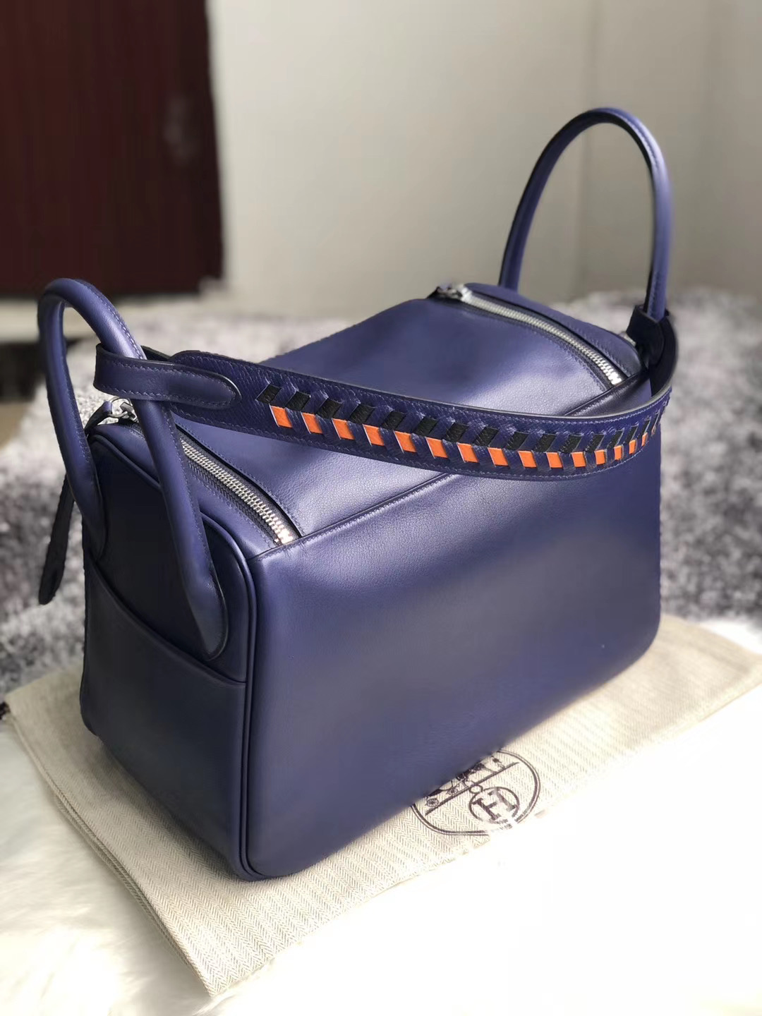 臺灣高雄市阿蓮區 Hermes Lindy Handbag 30cm Swift M3 Blue Encre 墨水藍