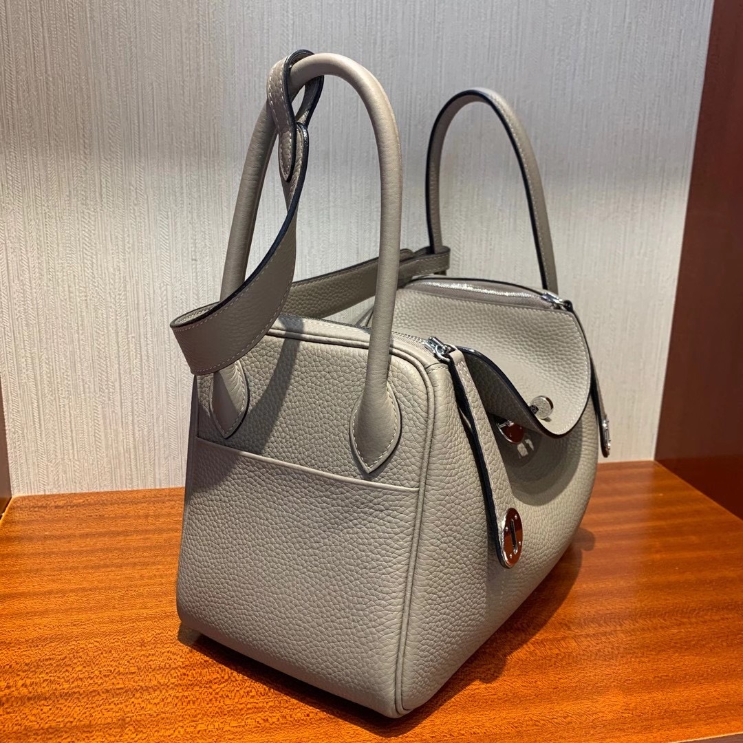 香港西貢區坑口愛馬仕琳迪包多少錢 Hermes Lindy 26cm CCM8 Griss Asphalte 瀝青灰