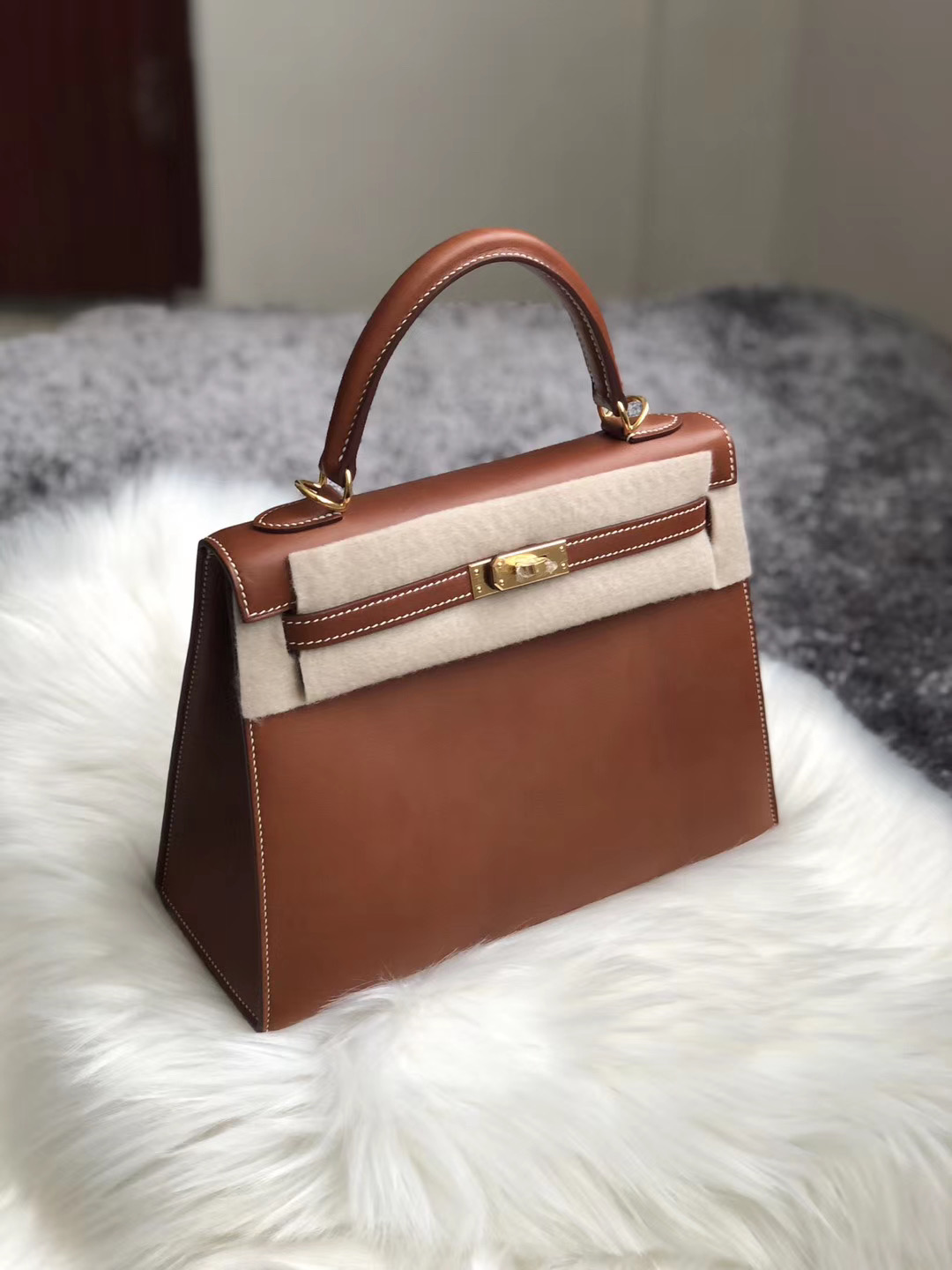 新北市鶯歌區愛馬仕凱莉包 Hermes Kelly 25cm Barenia 37 gold Saddle 馬鞍皮
