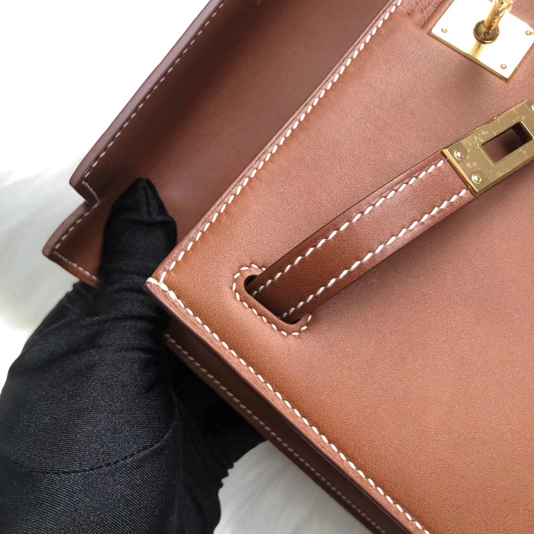 新北市鶯歌區愛馬仕凱莉包 Hermes Kelly 25cm Barenia 37 gold Saddle 馬鞍皮