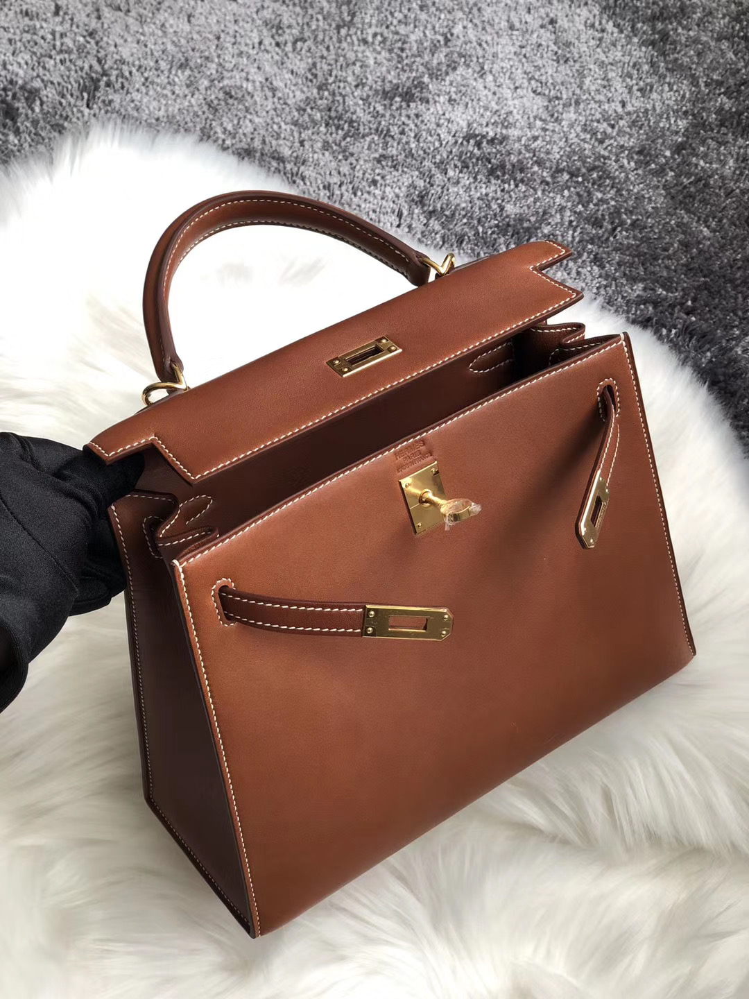 新北市鶯歌區愛馬仕凱莉包 Hermes Kelly 25cm Barenia 37 gold Saddle 馬鞍皮
