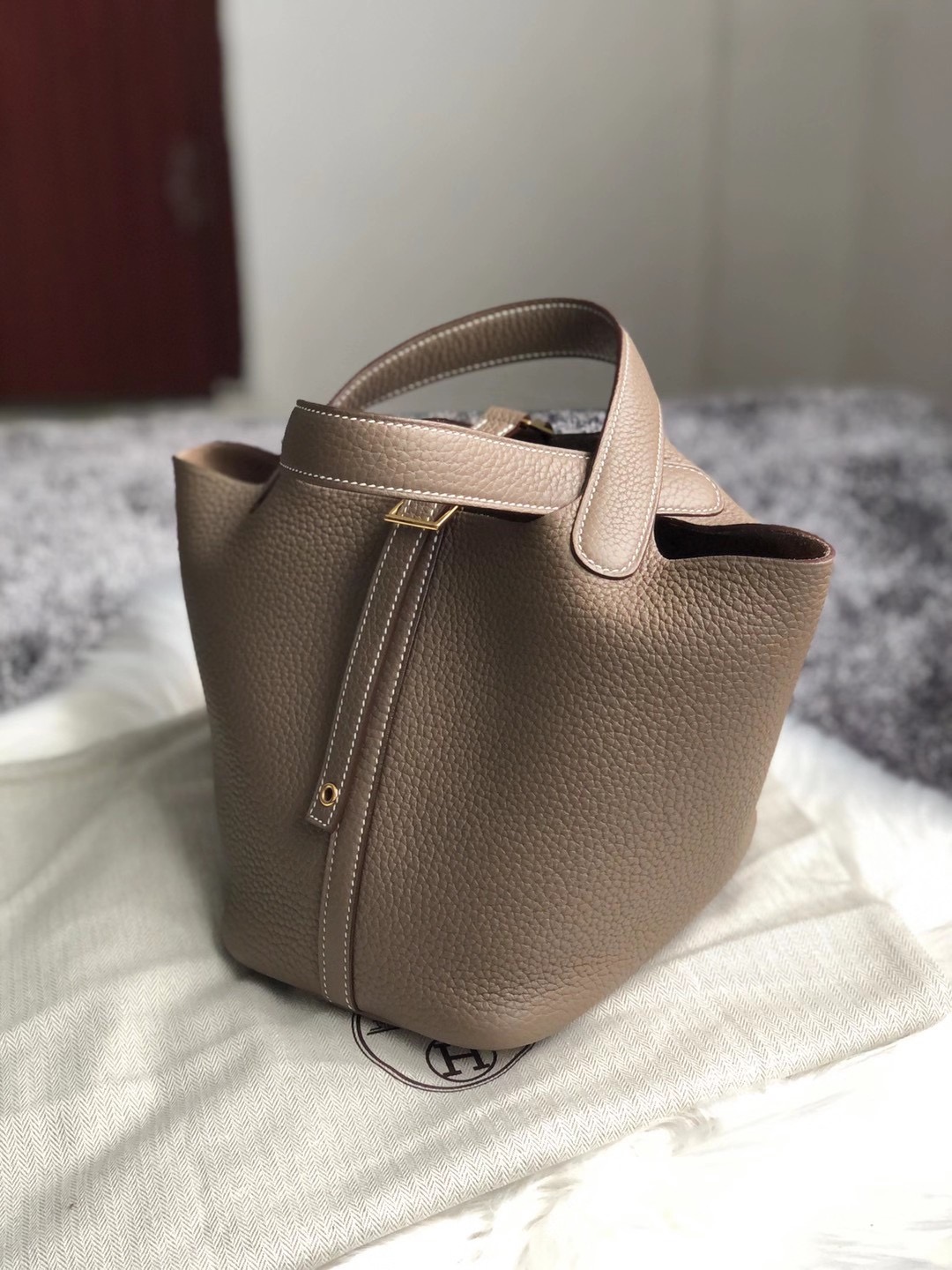 臺灣桃園市 Hermes Picotin 18cm CC18 Etoupe 大象灰 taurillon Clemence