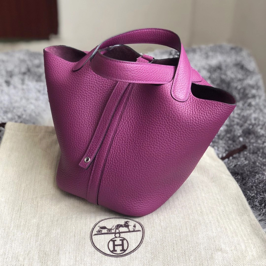 臺灣臺北市中山區 Hermes Picotin Lock 18 P9 Anemone 海葵紫 taurillon Clemence