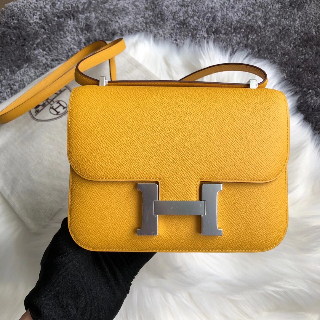 臺灣高雄市大社區 大樹區 Hermes Constance 18cm 9D Amber 琥珀黃