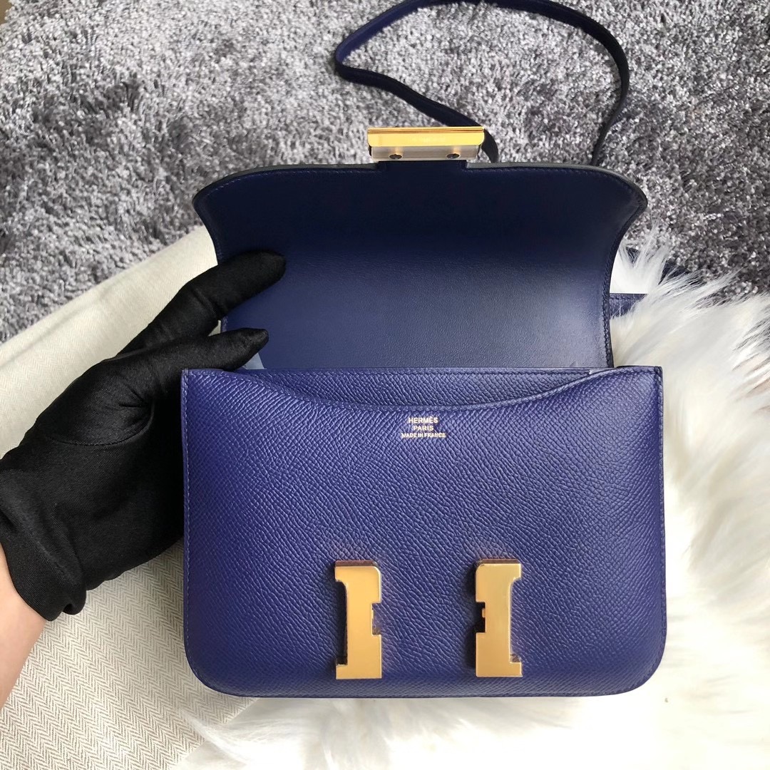 桃園市桃園區 愛馬仕康康包價格 Hermes Constance 18cm M3 Blue Encre 墨水藍