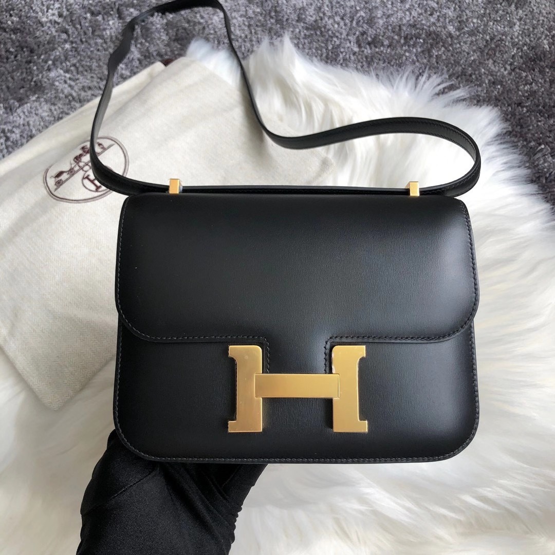 桃園市中壢區 平鎮區 愛馬仕康康包價格 Hermes Constance 18cm Box CC89 Noir