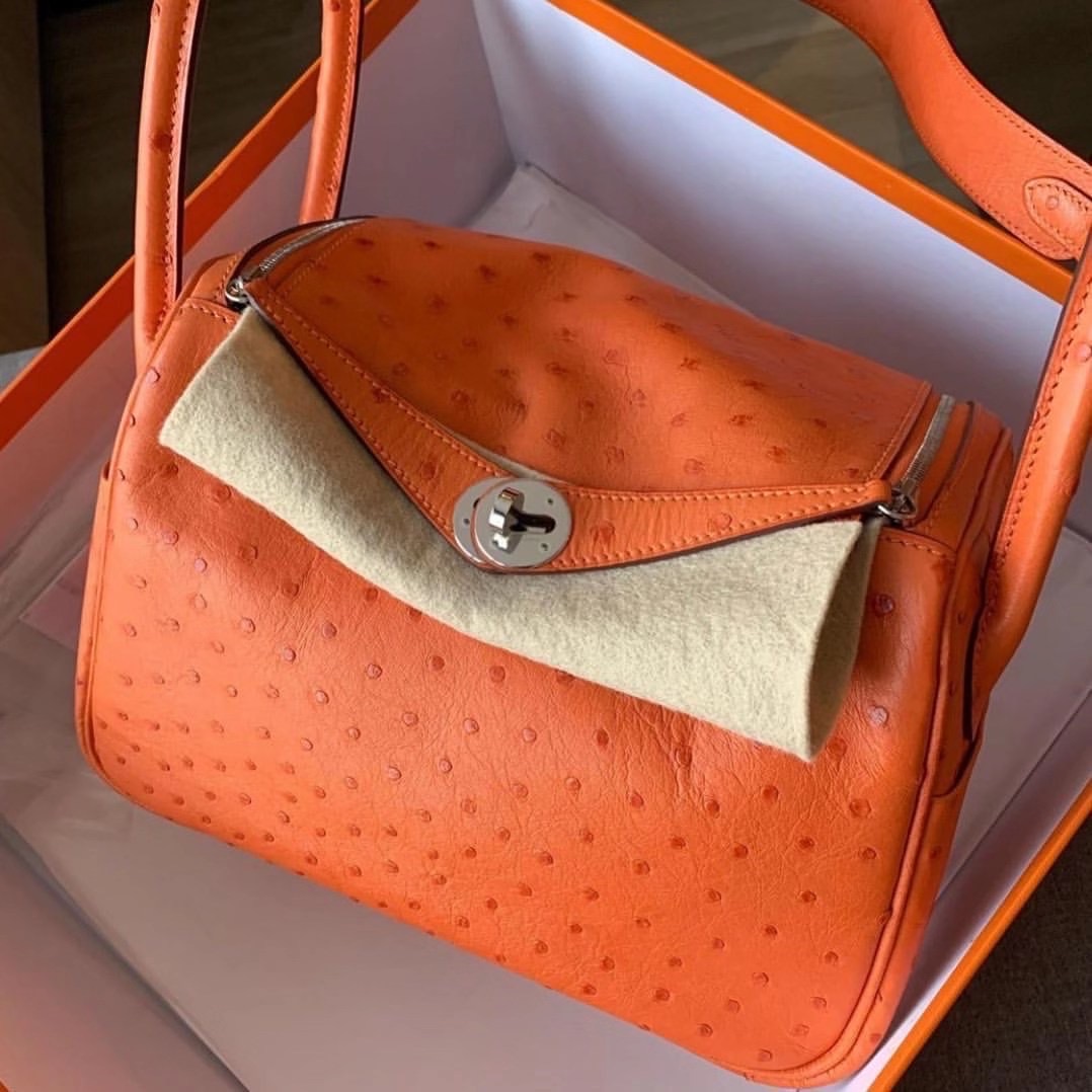 Hermes Lindy 26 Bag CC18 Etoupe And CK93 Orange Clemence GHW