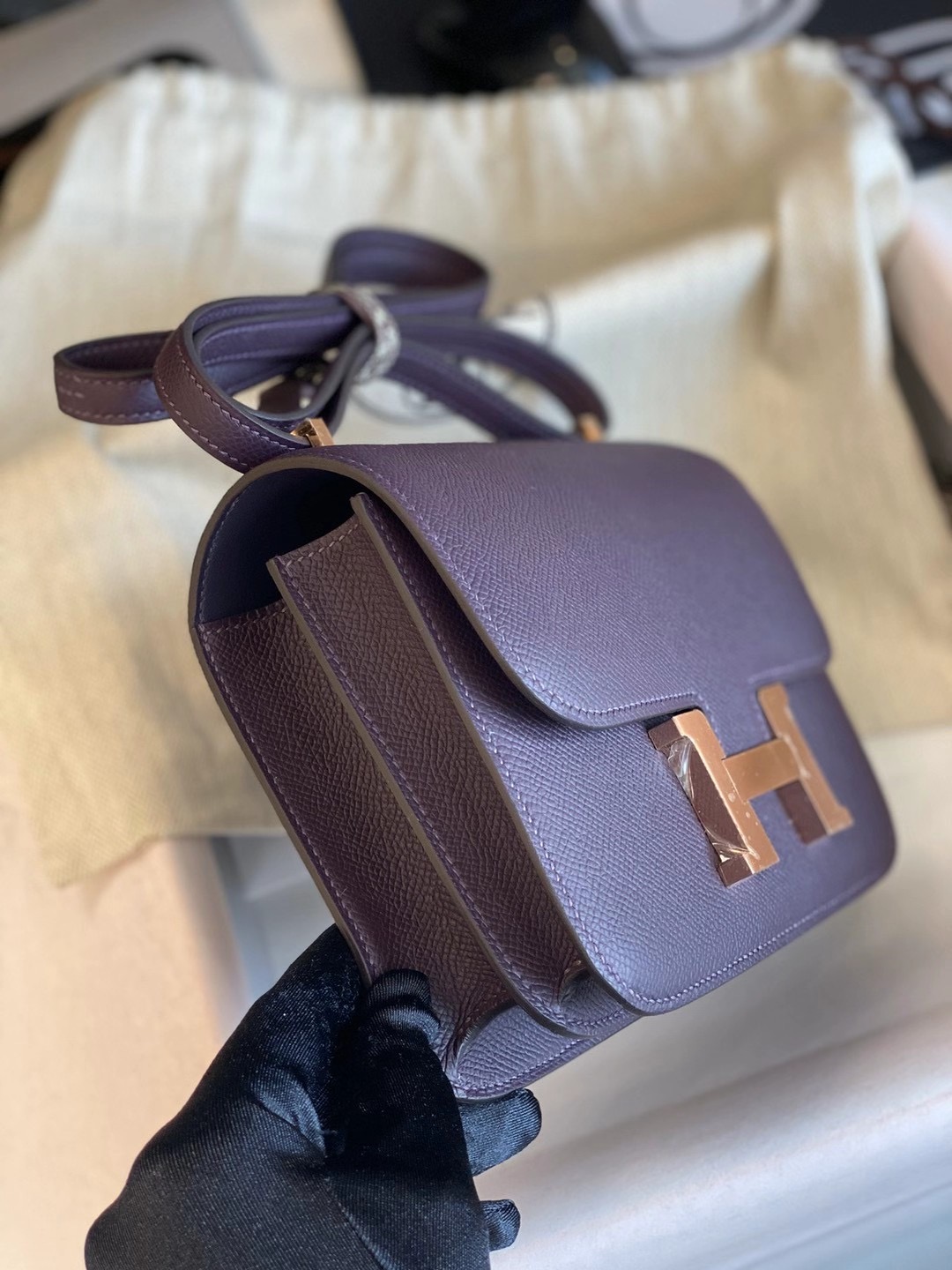 臺灣臺中市大安區 愛馬仕包包 Hermes Constance 19cm 59 葡萄紫 Raisin