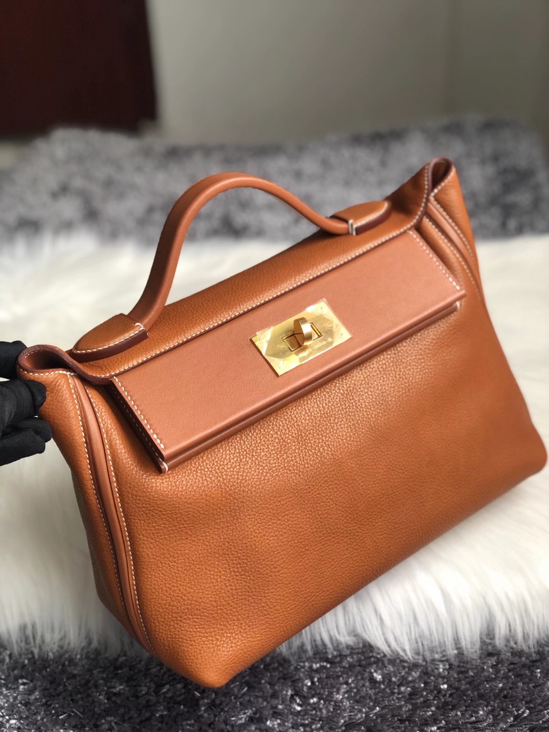 臺灣臺中市大安區 Hermes Kelly 24/24 Barenia Foubourg Swift CC34 Fauve