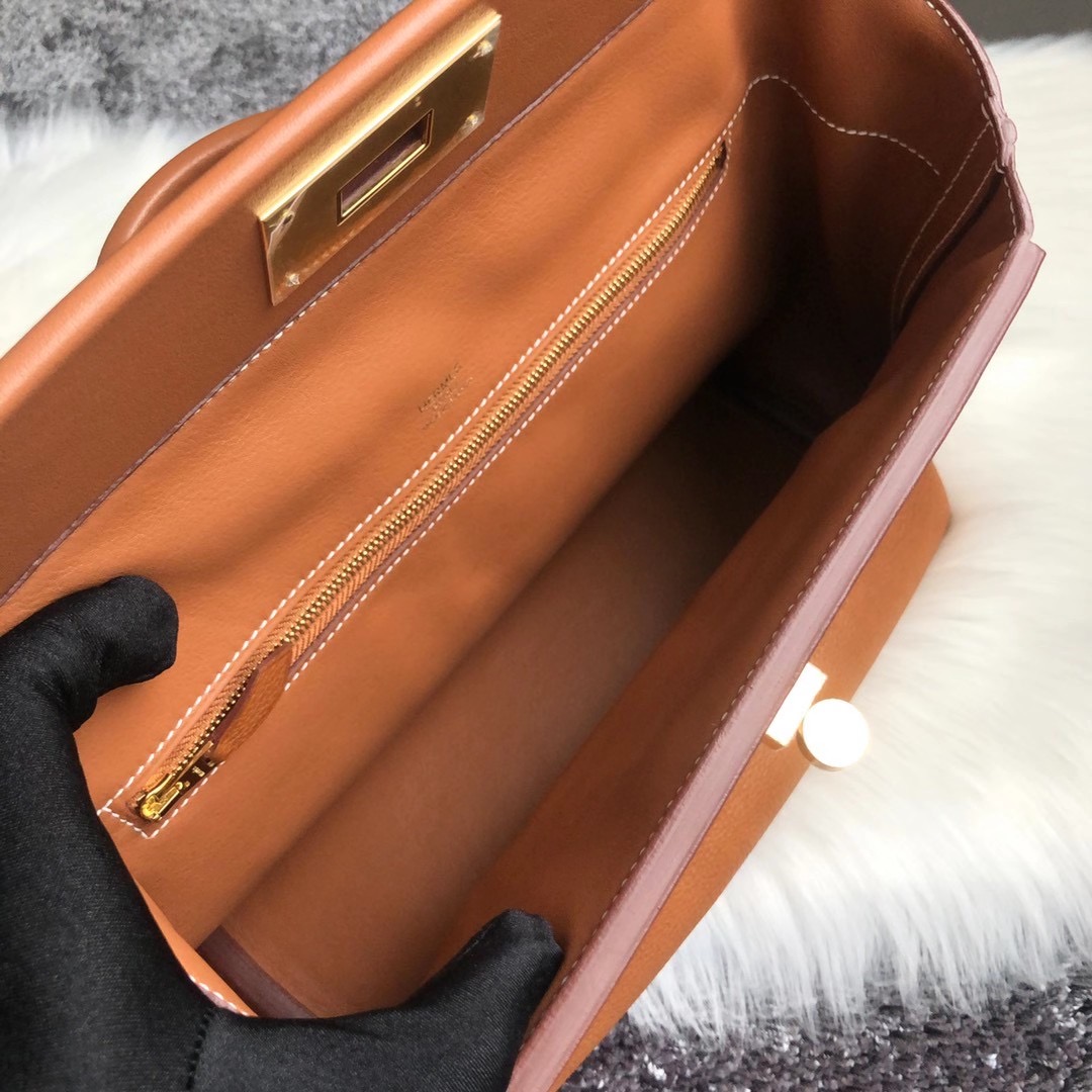 臺灣臺中市大安區 Hermes Kelly 24/24 Barenia Foubourg Swift CC34 Fauve