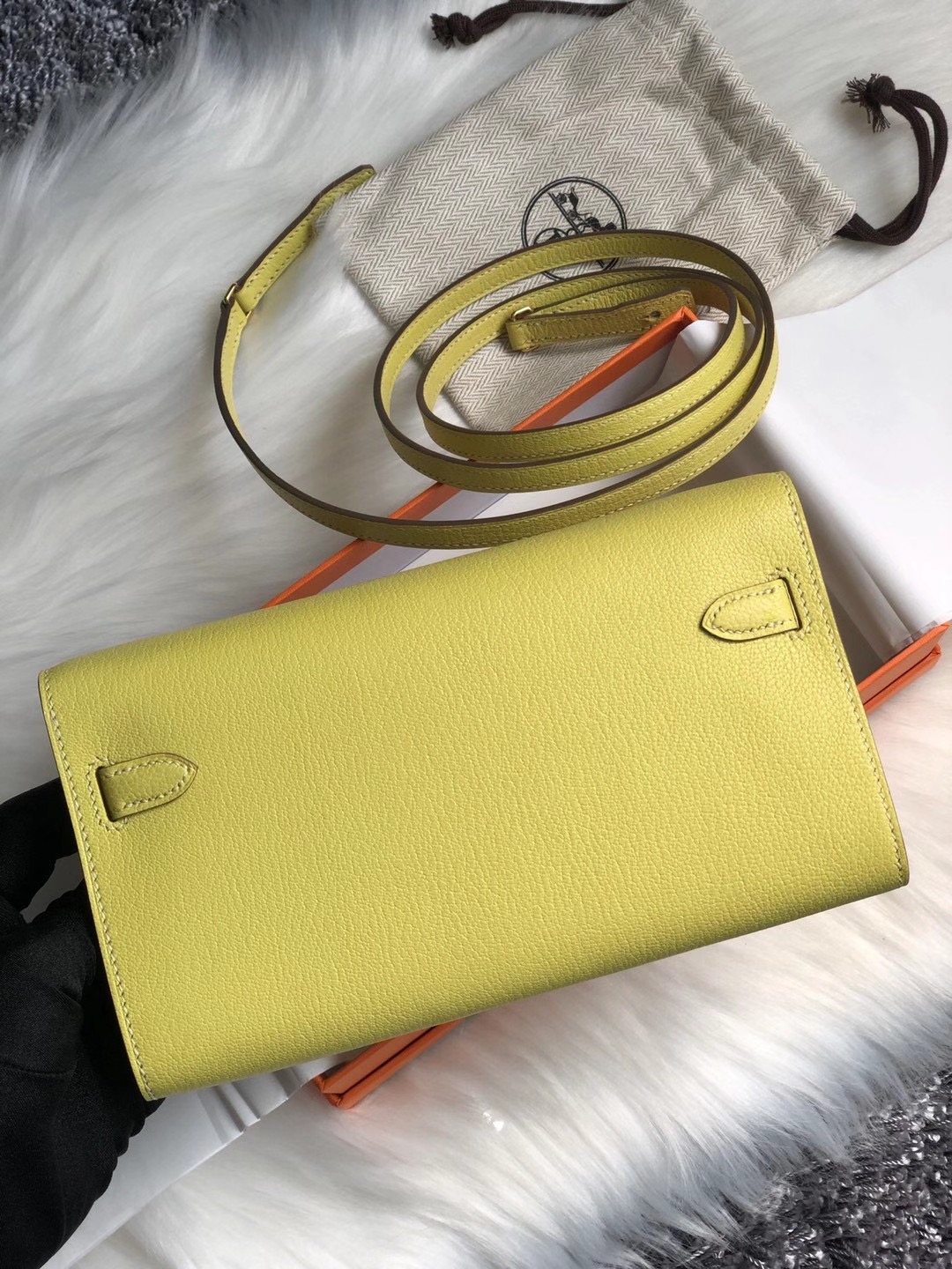 高雄市阿蓮區 愛馬仕 Hermes Kelly Classique To Go wallet Chevre 9R Lime 檸檬黃