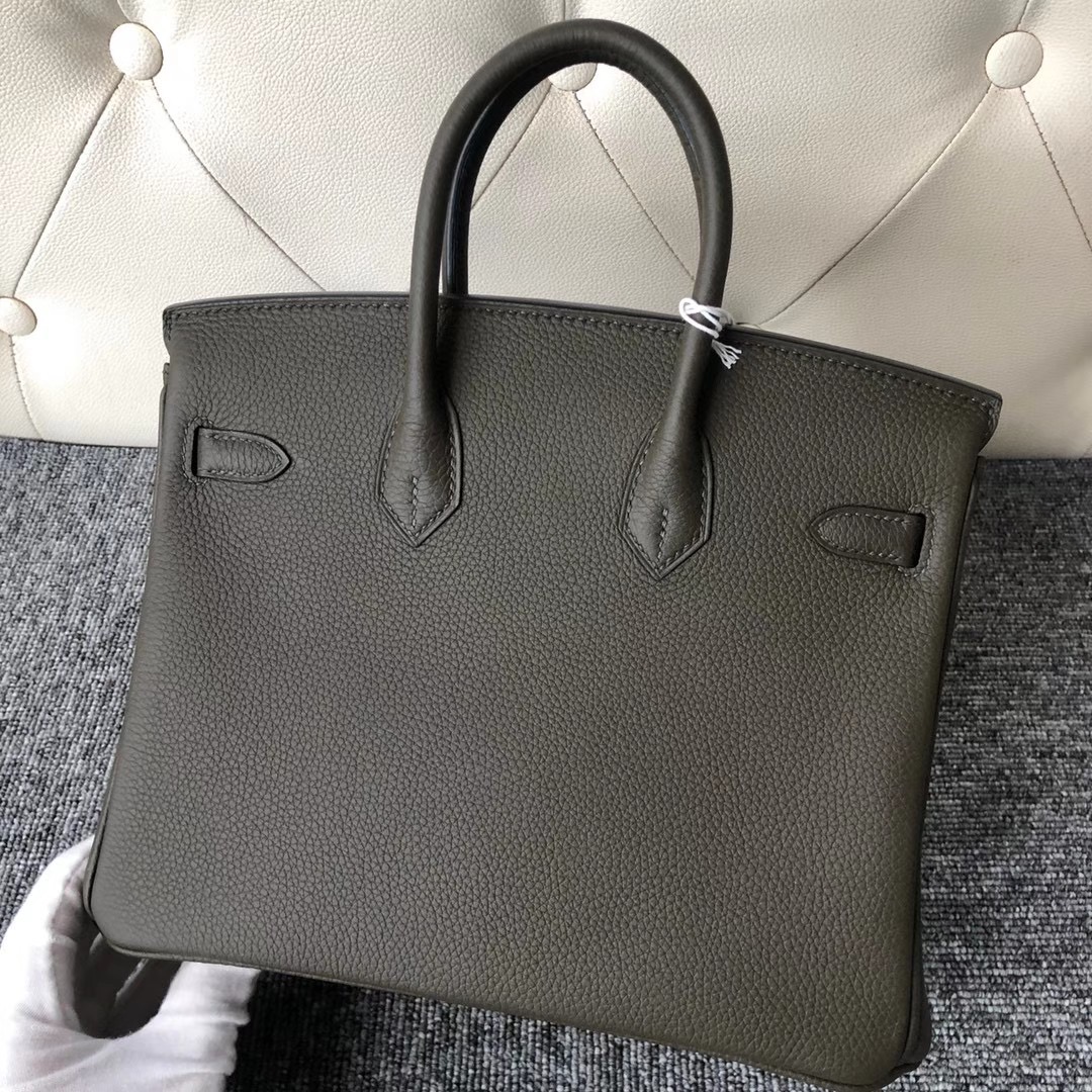 Wan Chai, Hong Kong Hermes Birkin 25cm Togo G8 Vert Maquis 深橄欖綠