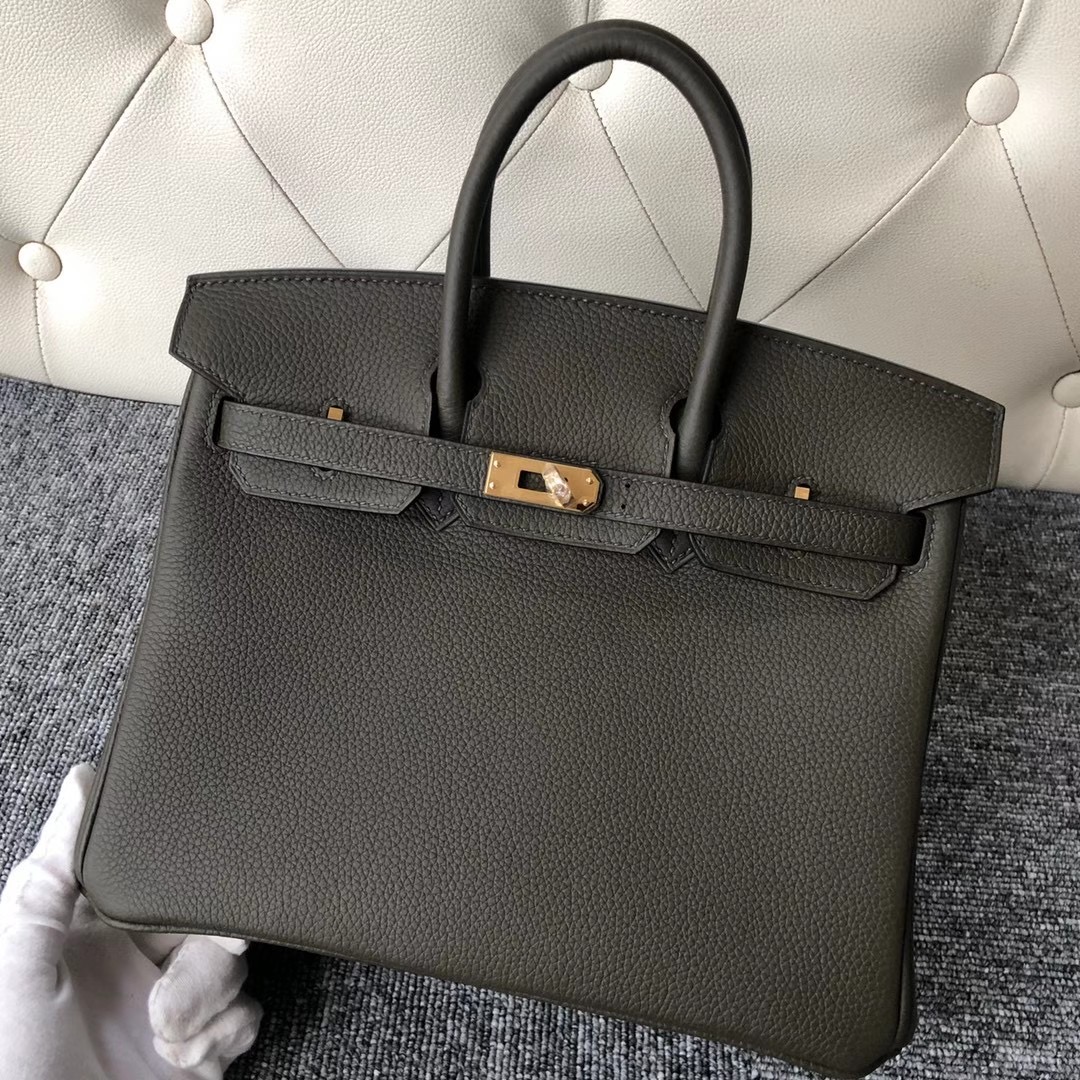 Wan Chai, Hong Kong Hermes Birkin 25cm Togo G8 Vert Maquis 深橄欖綠