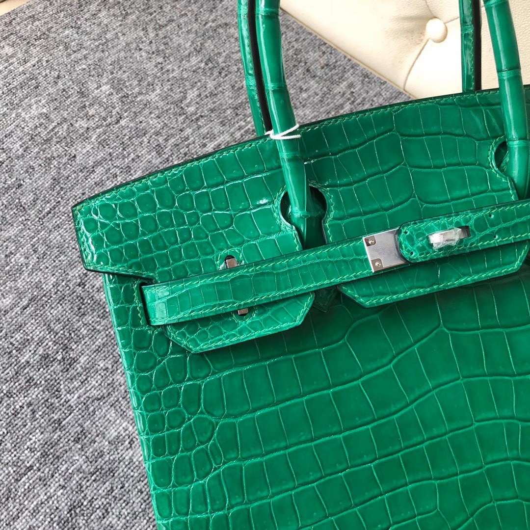 Taiwan Hermes Birkin 30cm 6Q Vert emeraude 翡翠綠 亮面倒V澳洲灣鱷