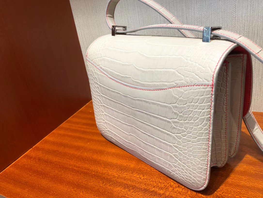 愛馬仕2021年新刻印 Z刻 Hermes Constance 24cm 80 Gris Perle內拼Q5 Rose casaque