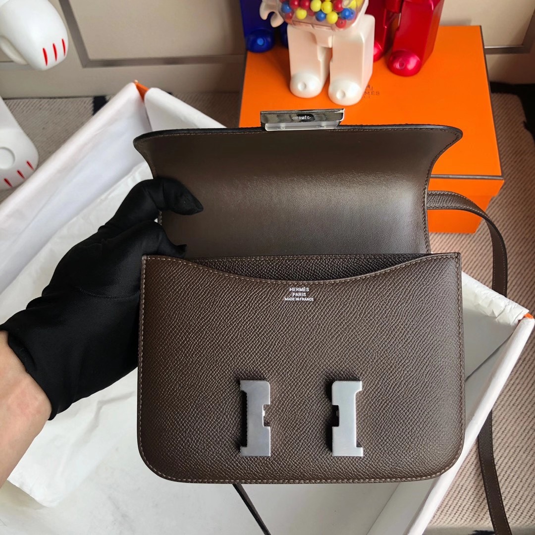 Hong Kong Hermes Mini Constance 19cm Epsom 47 chocolate 巧克力色 銀扣