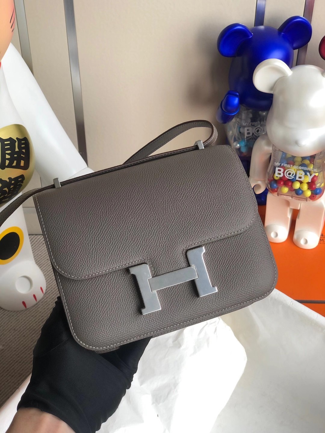 香港灣仔區香港會議展覽中心 Hermes Mini Constance 19cm Epsom 8F Etain 锡器灰