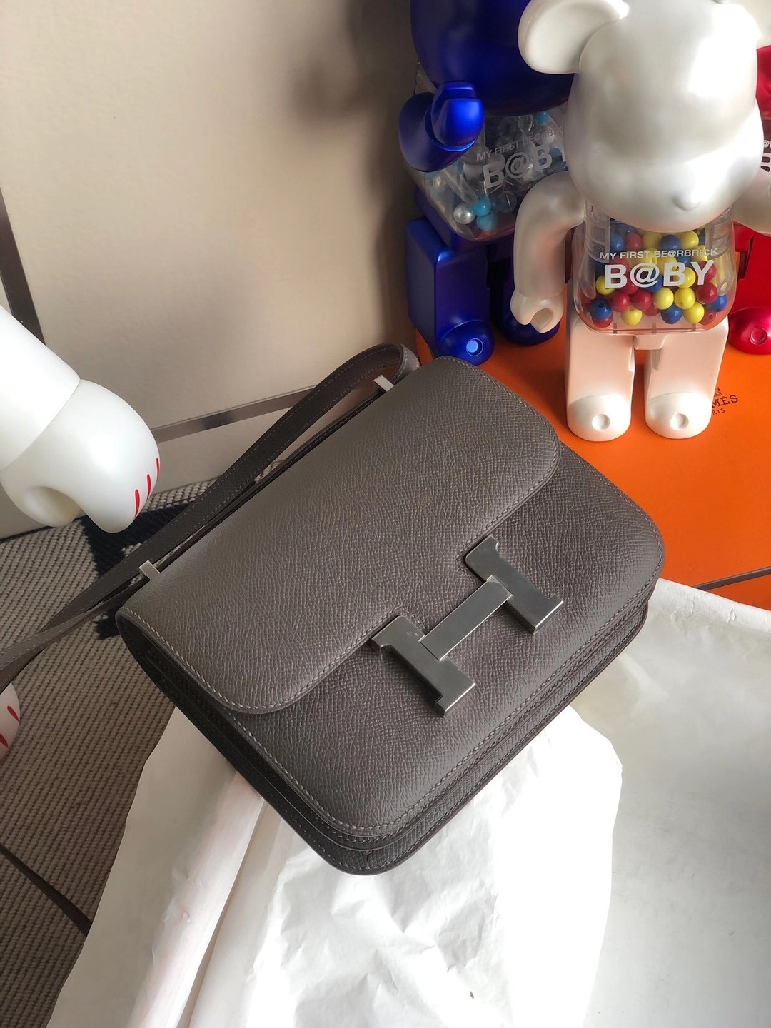 香港灣仔區香港會議展覽中心 Hermes Mini Constance 19cm Epsom 8F Etain 锡器灰