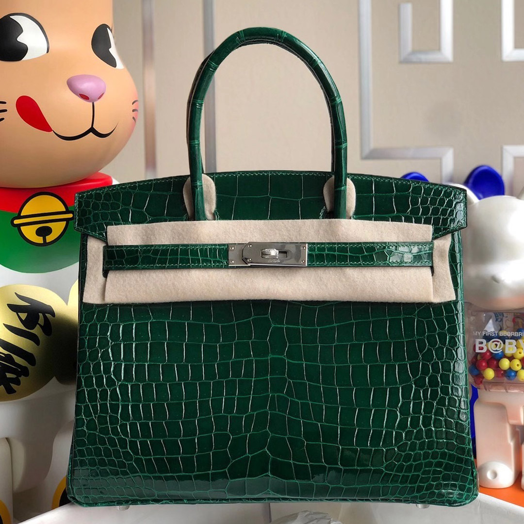 香港西貢區清水湾 Hermes Birkin 30cm 67 Vert Fonce 祖母綠 亮面倒V 澳洲灣鱷