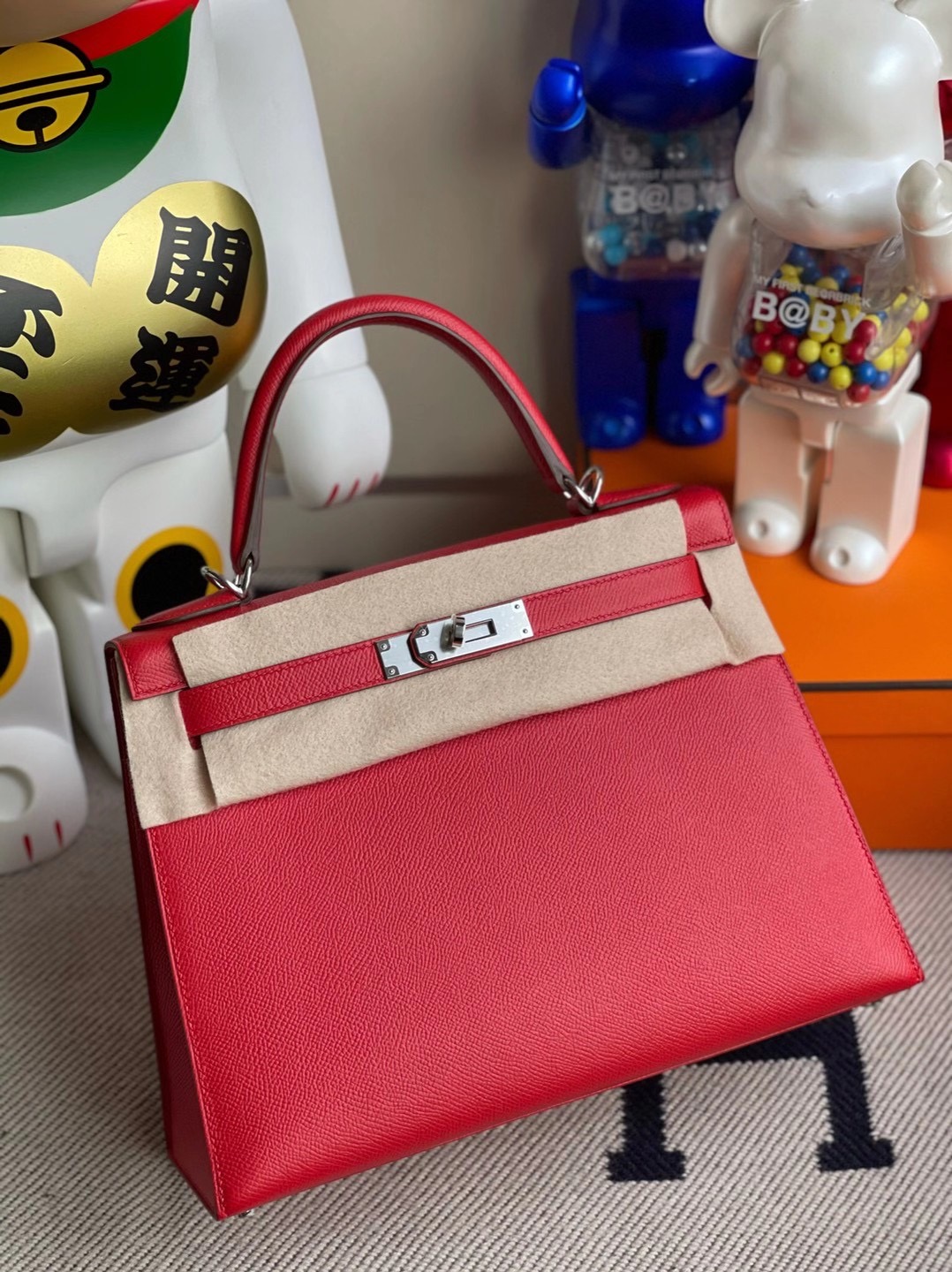 Hong Kong South Hermes Kelly 28cm Q5 Rose casaque 國旗紅