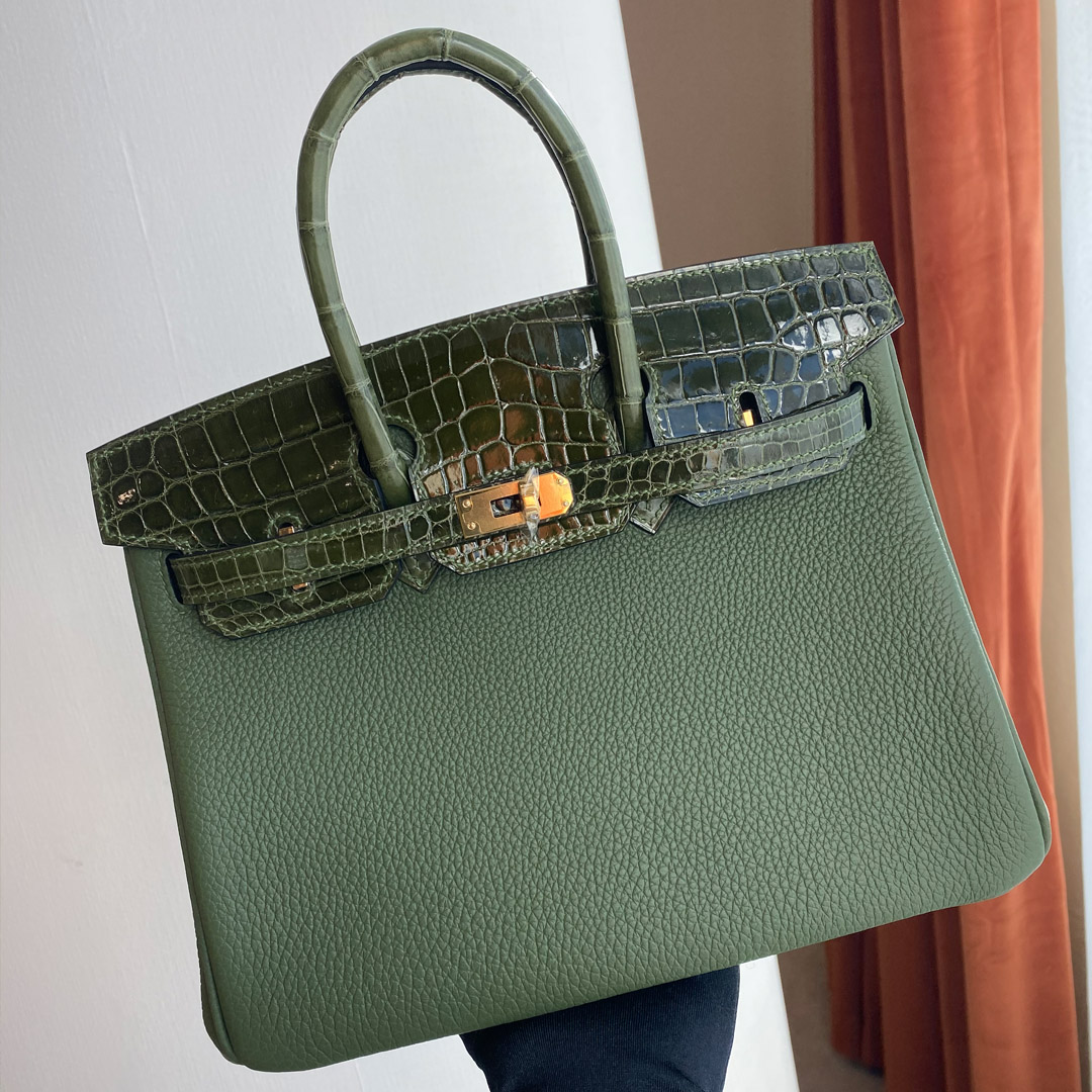 Hong Kong South Hermès Birkin Touch 25cm polished Mississippiensis alligator