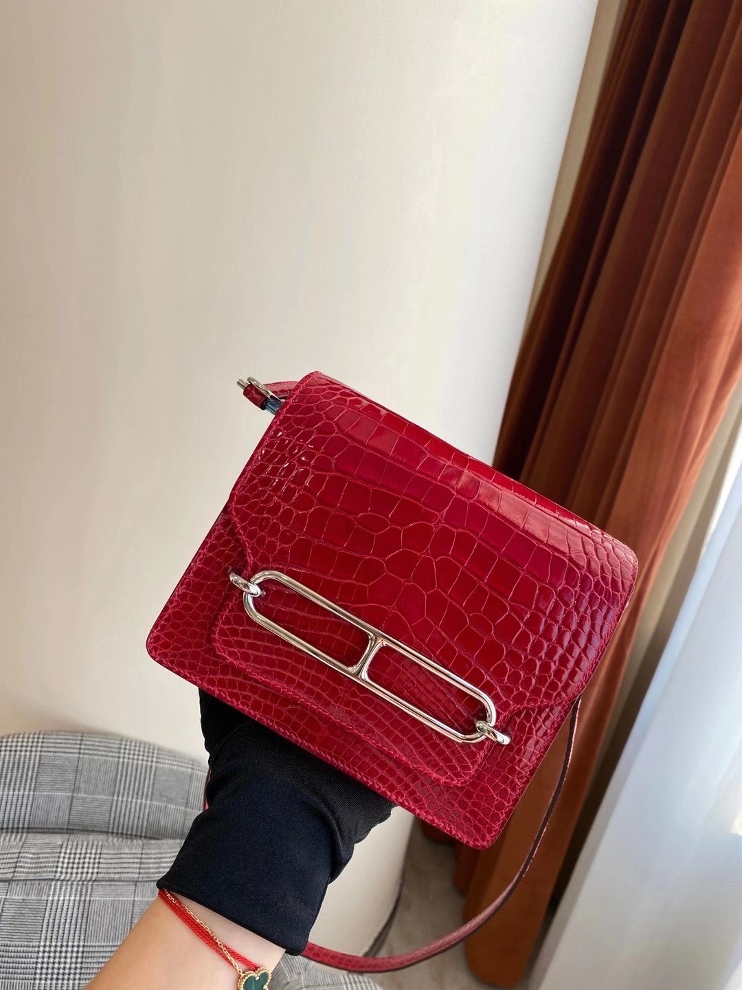 Hermes Roulis MINI bag polished Niloticus crocodile Q5 Rose casaque 國旗紅