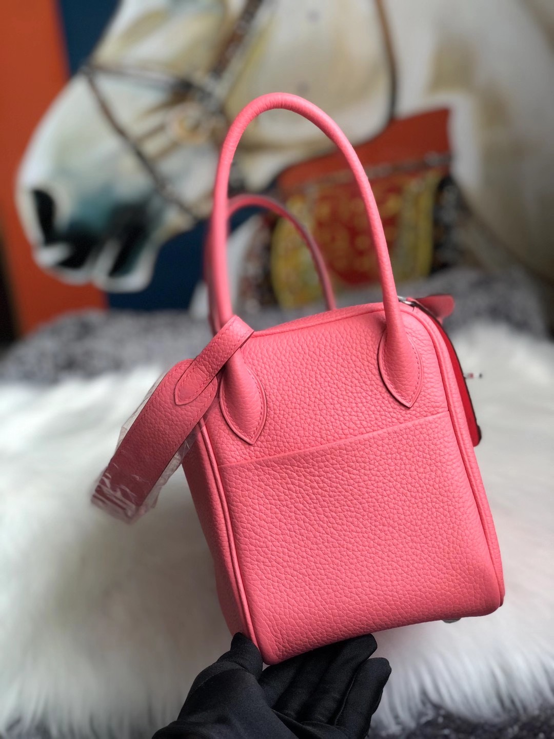 臺灣桃園市蘆竹區 Hermes Lindy 26cm U5 Rose Lipstick 唇膏粉 Clemence