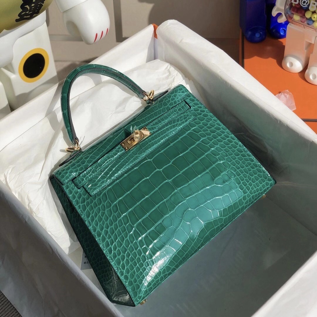 香港北區沙頭角 Hermes Kelly 25cm 6Q Very emeraude 翡翠綠 亮面方塊 美洲鱷魚