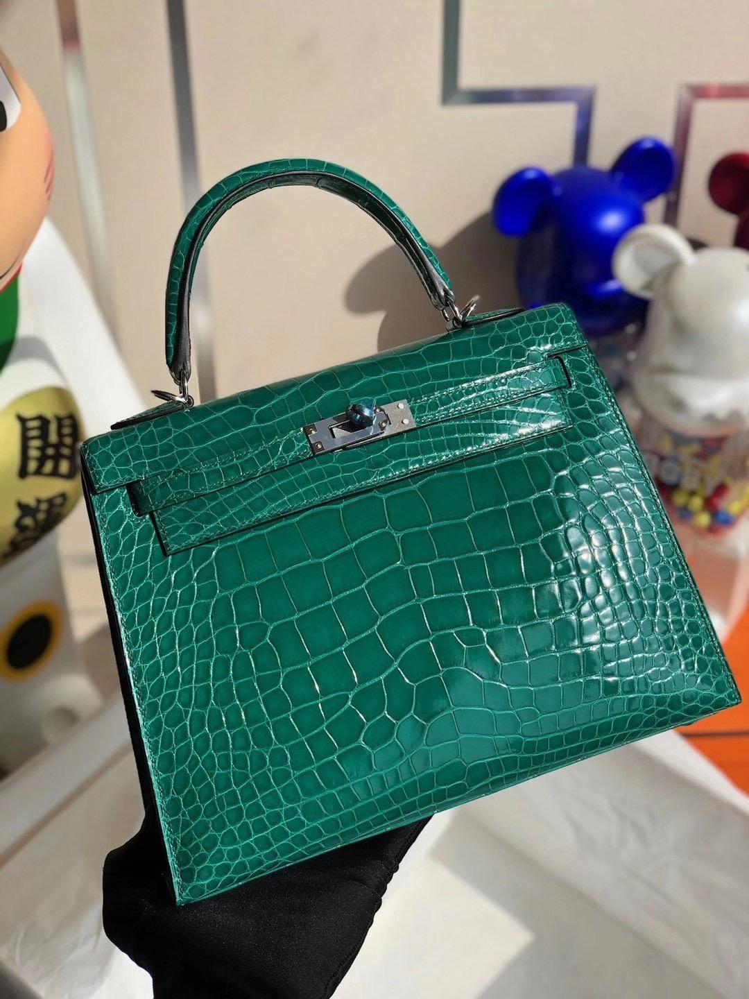 香港北區沙頭角 Hermes Kelly 25cm 6Q Very emeraude 翡翠綠 亮面方塊 美洲鱷魚