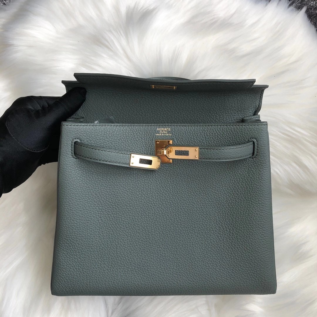 臺灣高雄市 愛馬仕2021年新刻印 Z刻 Hermes Kelly 25cm CC63 Vert Amande 杏綠色