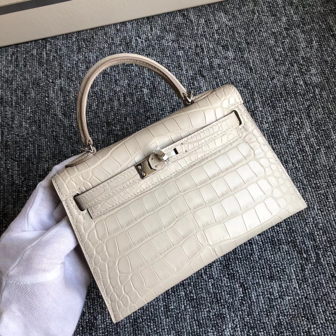 臺灣臺中市豐原區 愛馬仕迷你凱莉包2代 Hermes Kelly Mini 2 Matte Alligator Crocodile