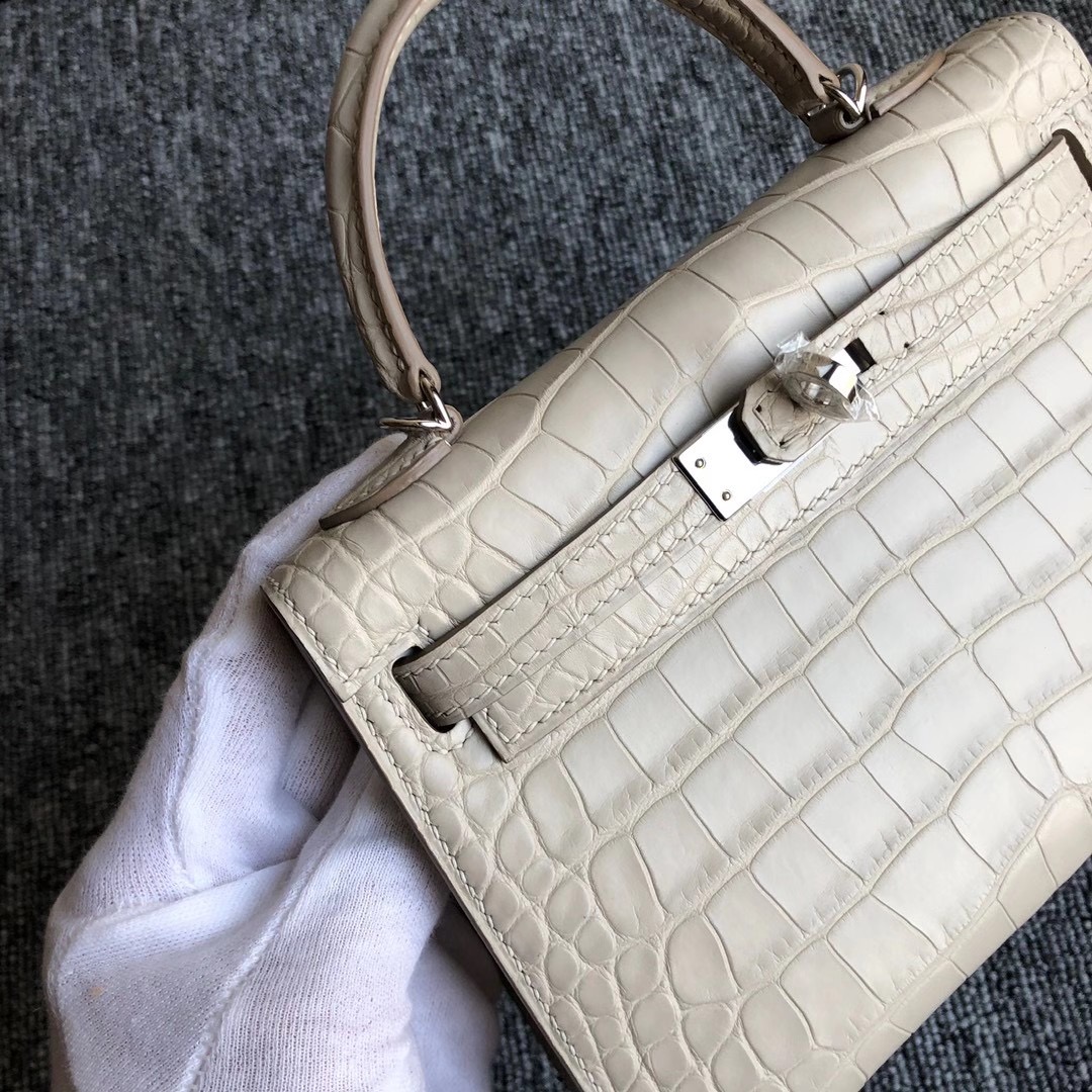 臺灣臺中市豐原區 愛馬仕迷你凱莉包2代 Hermes Kelly Mini 2 Matte Alligator Crocodile