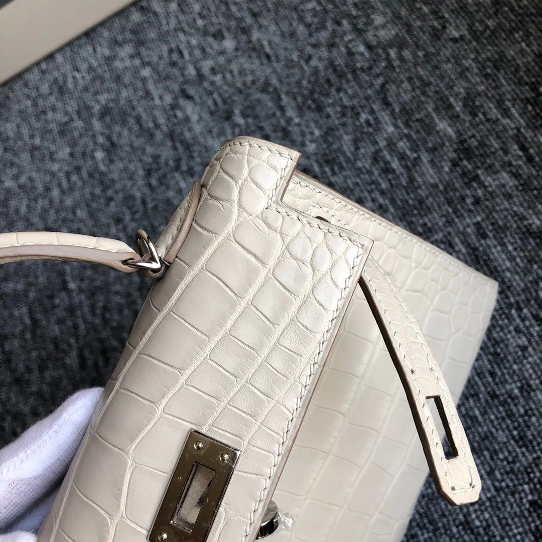 臺灣臺中市豐原區 愛馬仕迷你凱莉包2代 Hermes Kelly Mini 2 Matte Alligator Crocodile