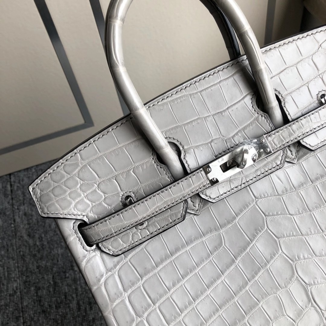 臺灣臺中市北屯區 Hermes Birkin 25cm Matte Nilo Crocodile 80 Gris Perle 珍珠灰