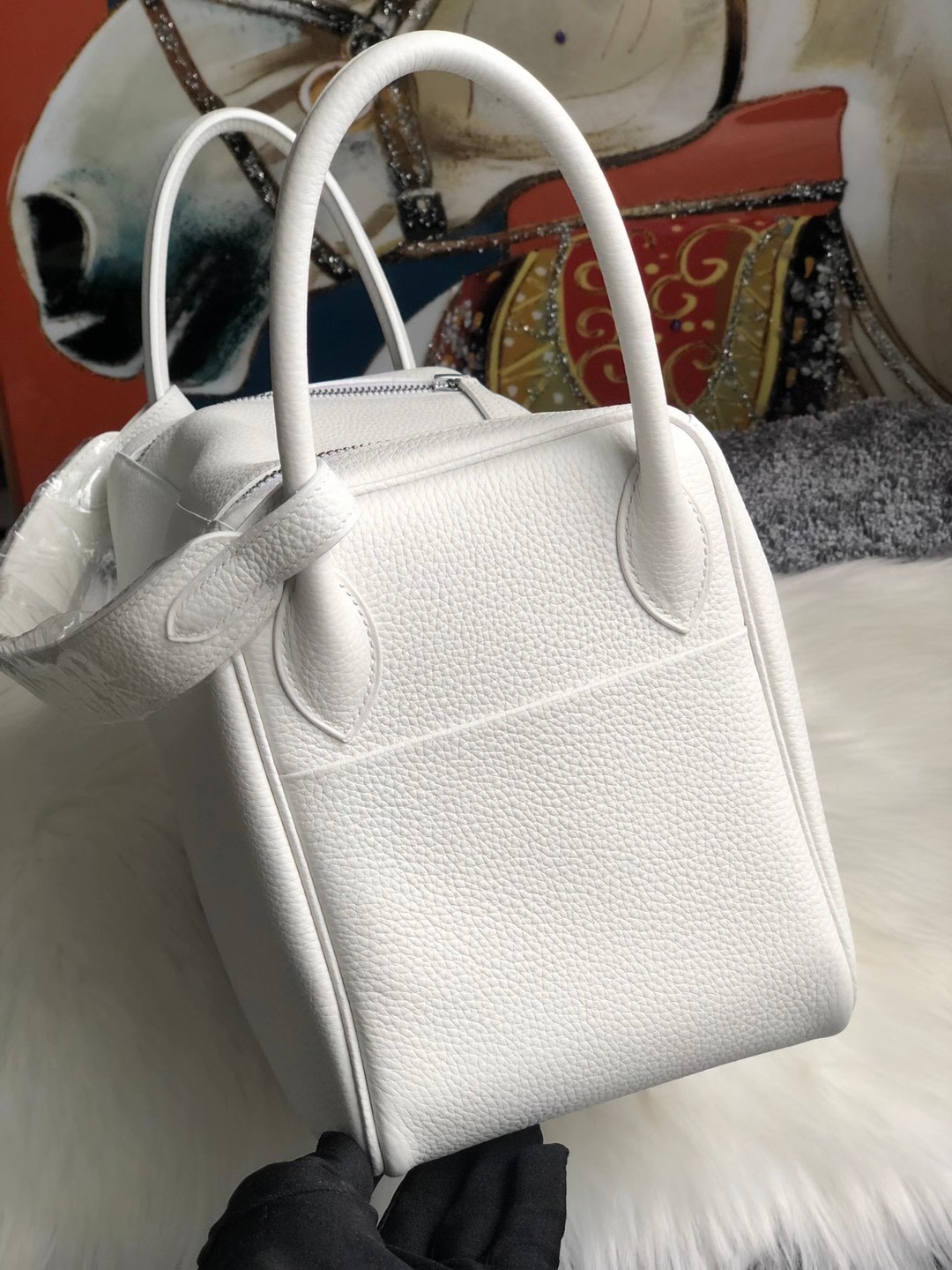 臺灣桃園市大溪區 Hermes Lindy 26 bag 01 Blanc 纯白 taurillon Clemence