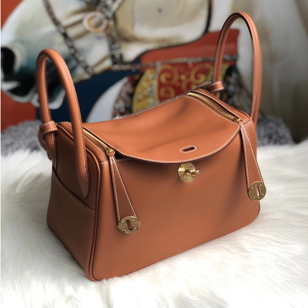 臺灣桃園市中壢區 Hermes Lindy 26 bag CK37 Gold 金棕色 Swift calfskin