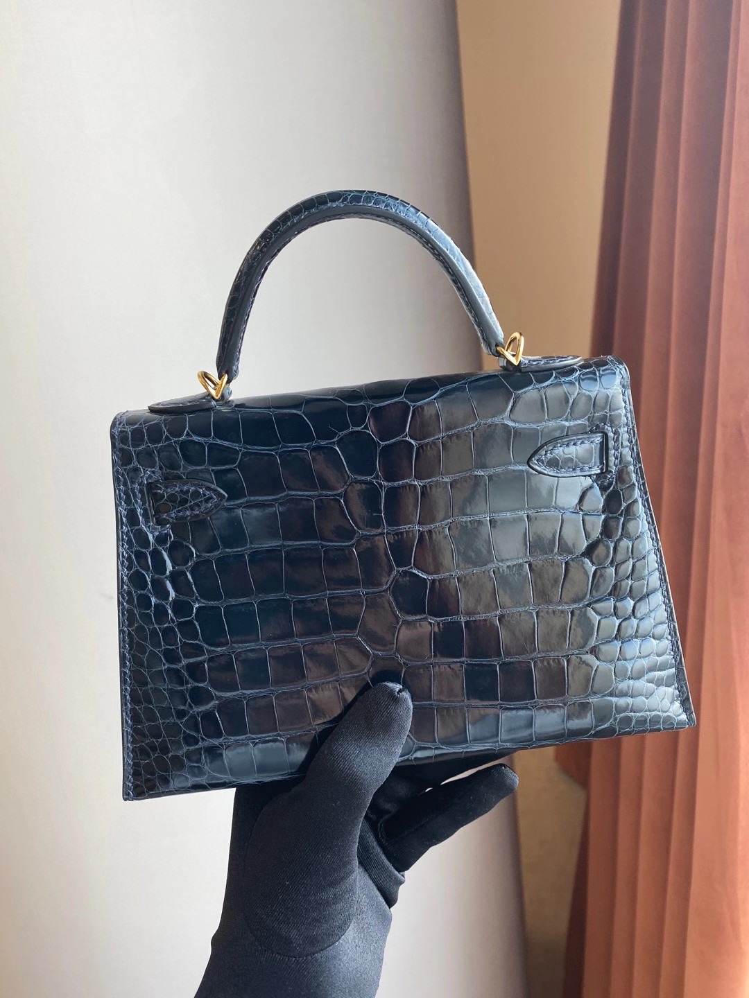 香港灣仔區銅鑼灣 跑馬地 Hermes kelly mini II CC76 深海藍 Blue Indigo 亮面美洲鱷魚