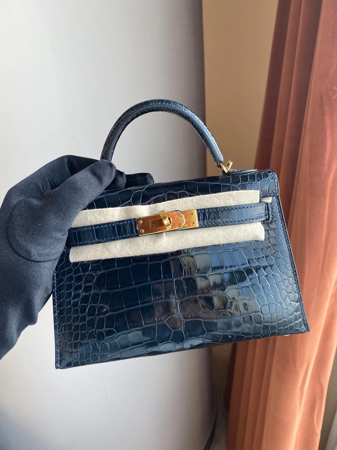 香港灣仔區銅鑼灣 跑馬地 Hermes kelly mini II CC76 深海藍 Blue Indigo 亮面美洲鱷魚