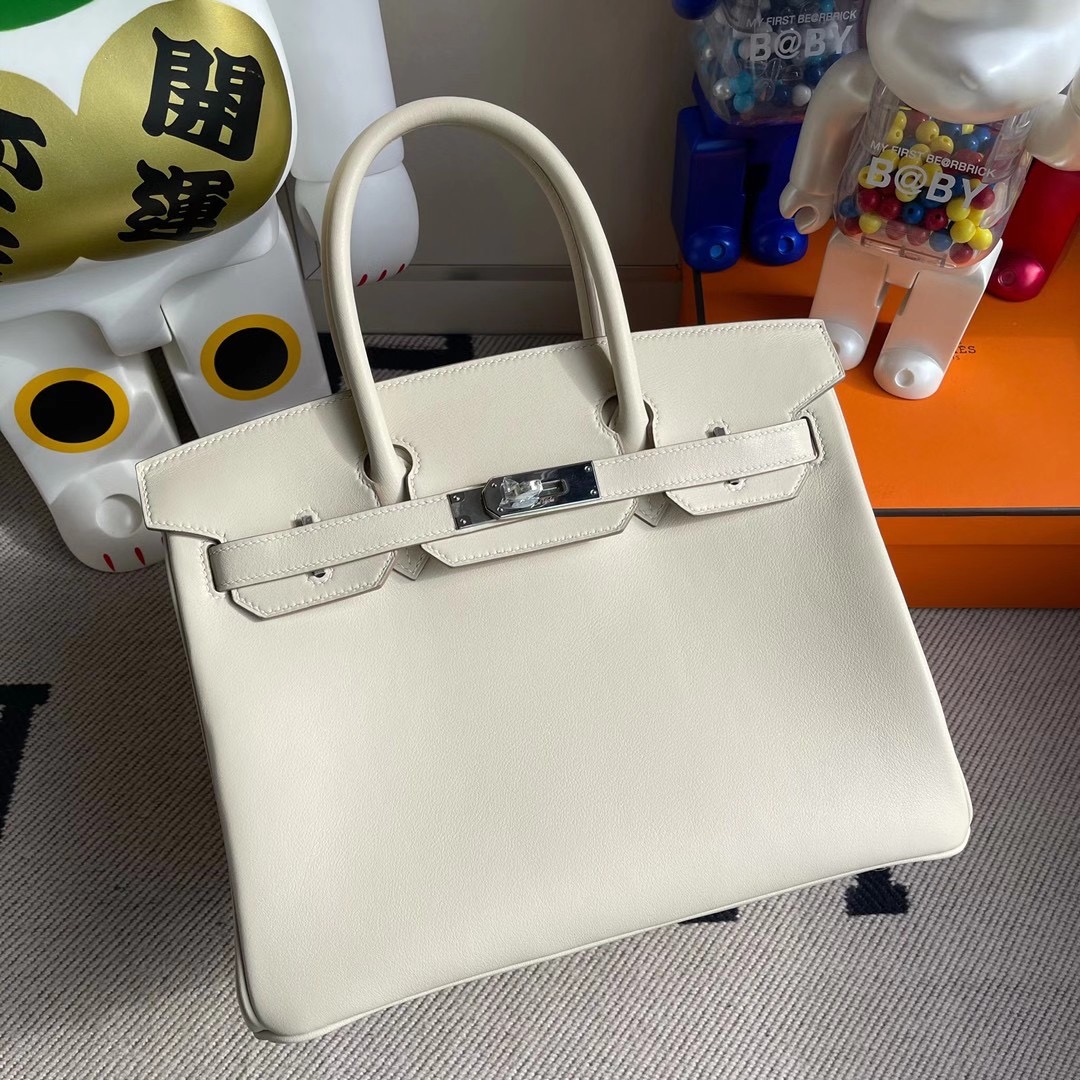 香港南區石澳 赤柱 Hermes Birkin 30cm CK10 Craie 奶昔白 Swift calfskin 银扣