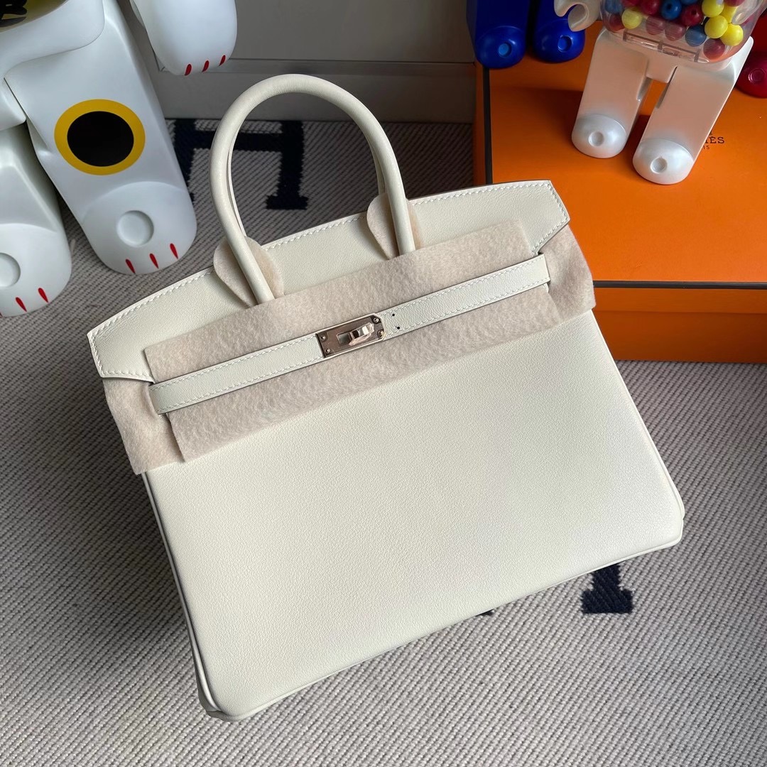 臺灣新北市林口區 Hermes Birkin 25cm CK10 Craie 奶昔白 禦用原廠 Swift calfskin 金扣