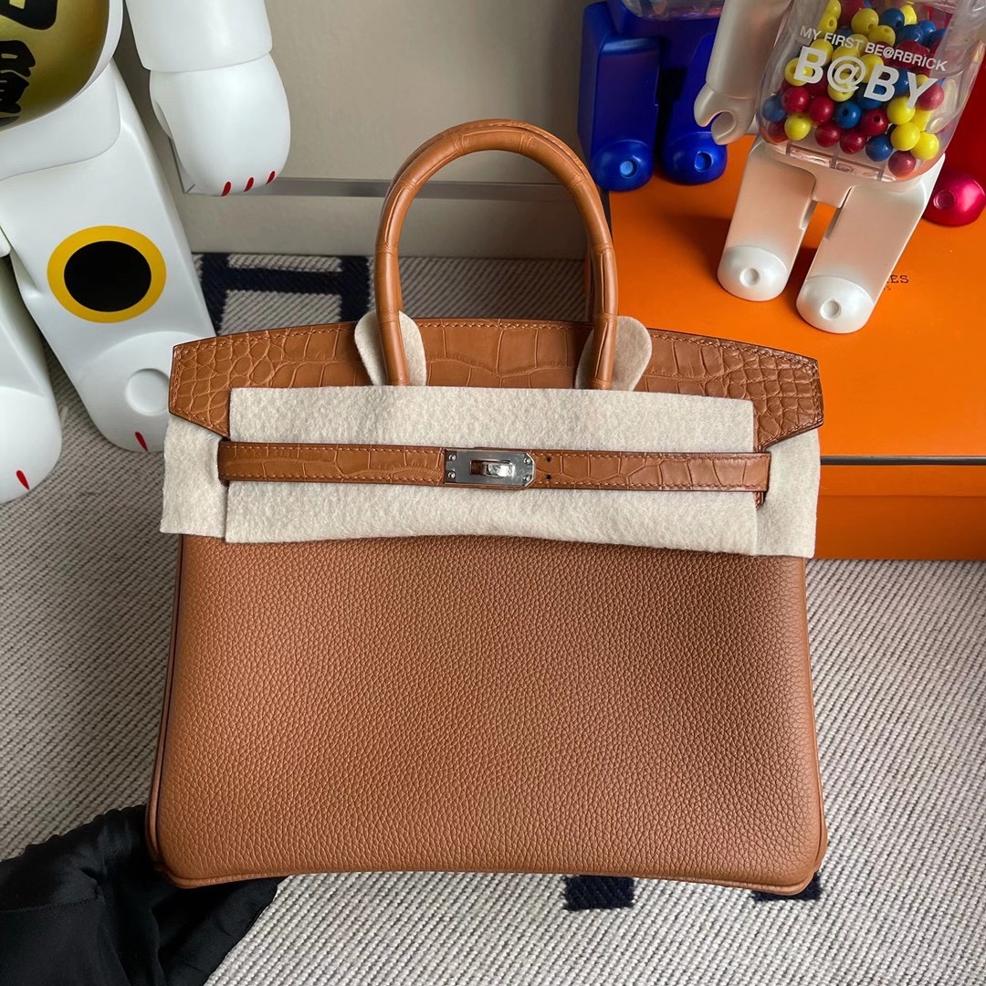 香港九龍城區紅磡 Hong Kong Hermes Birkin 25cm Touch CK37 Gold 金棕色